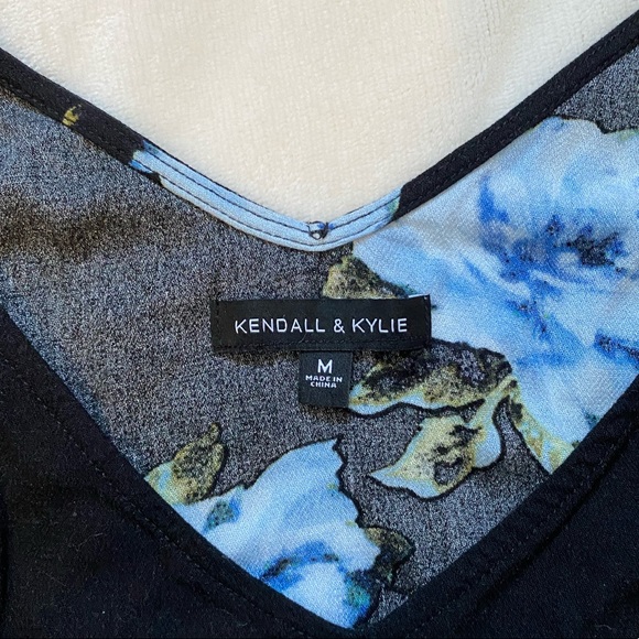 Open Shoulder Bodysuit - Picture 3 of 6